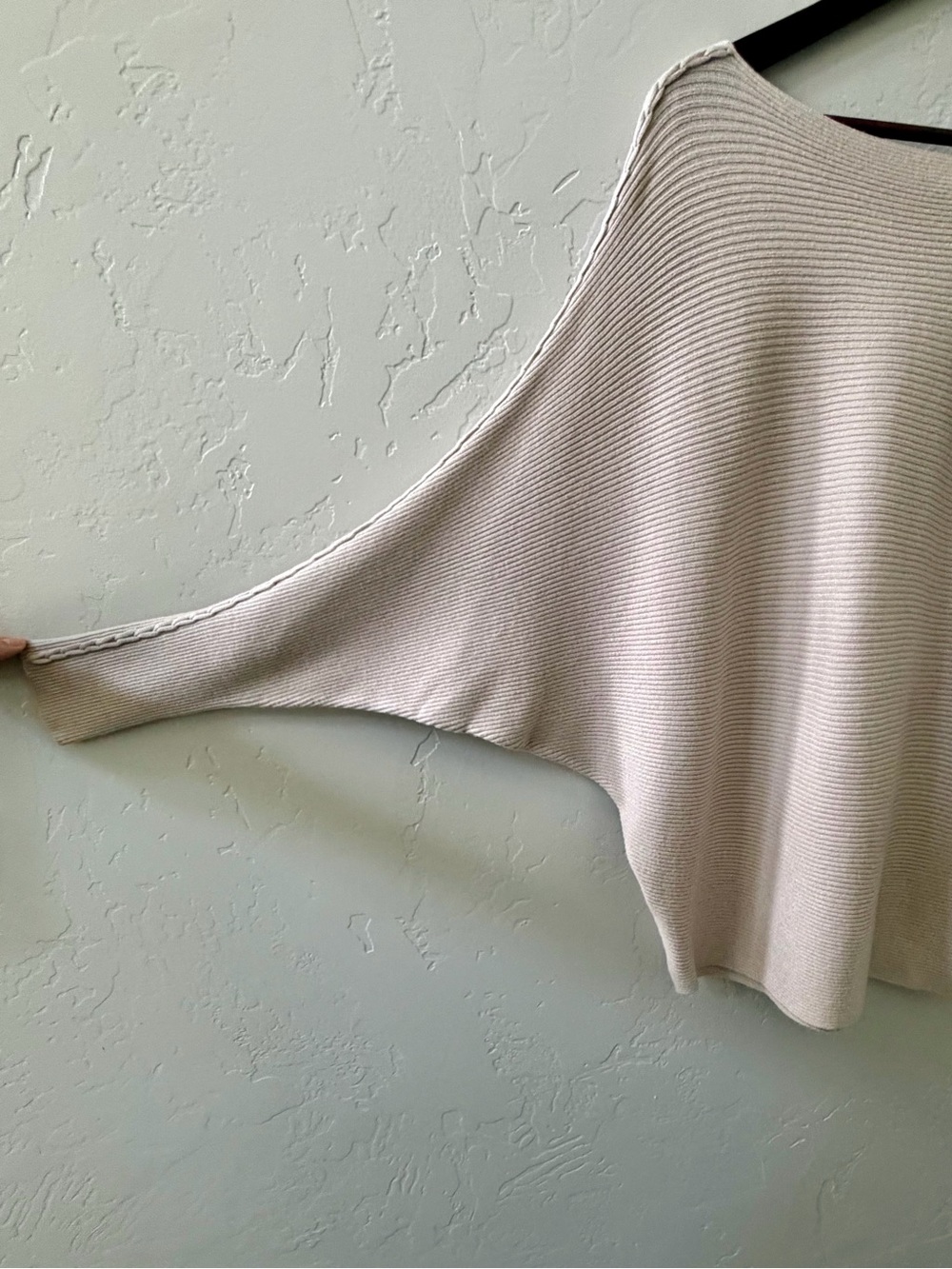Tahari Dolman Sleeve Ribbed Sweater Womens Size L Beige Braided Quiet Luxury - Picture 4 of 10